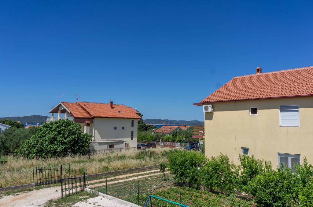 Apartments Mateo Бибине Екстериор снимка