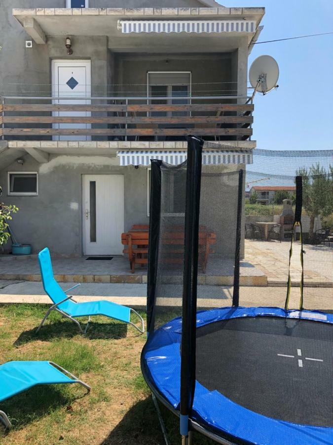 Apartments Mateo Бибине Екстериор снимка